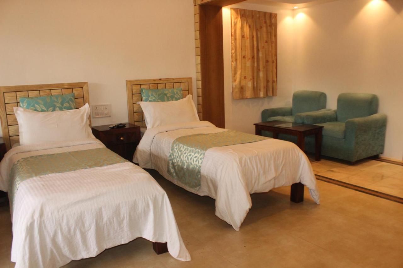 Chacha Inn The Garden Retreat Маунт Абу Екстериор снимка